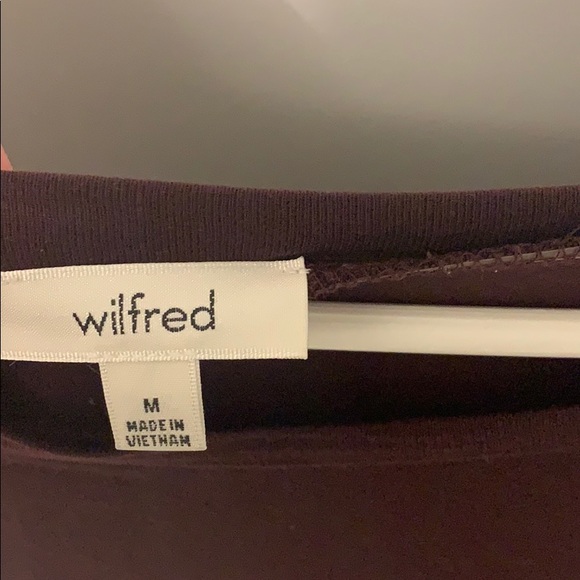 💕2 for $15💕Wilfred burgundy peplum Tshirt - Picture 3 of 4